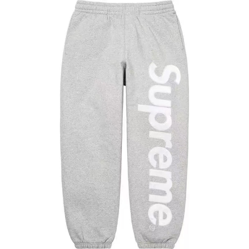 American street style brand sweatshirt with letter pattern.
