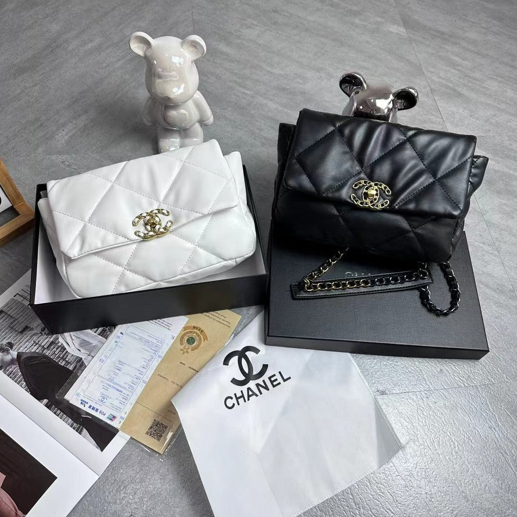 C H Chain Bag