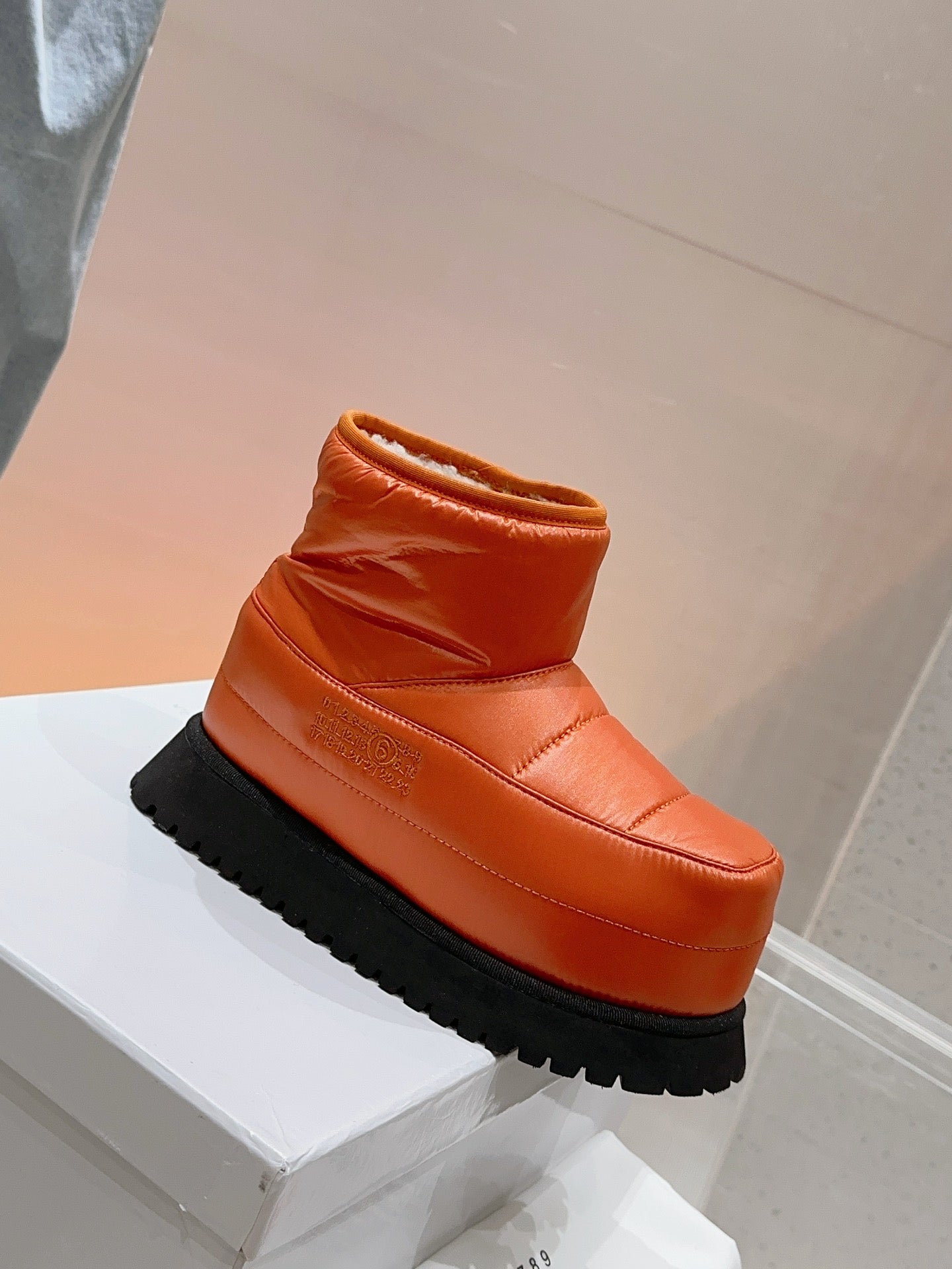 Margiela new thick-soled bread shoes