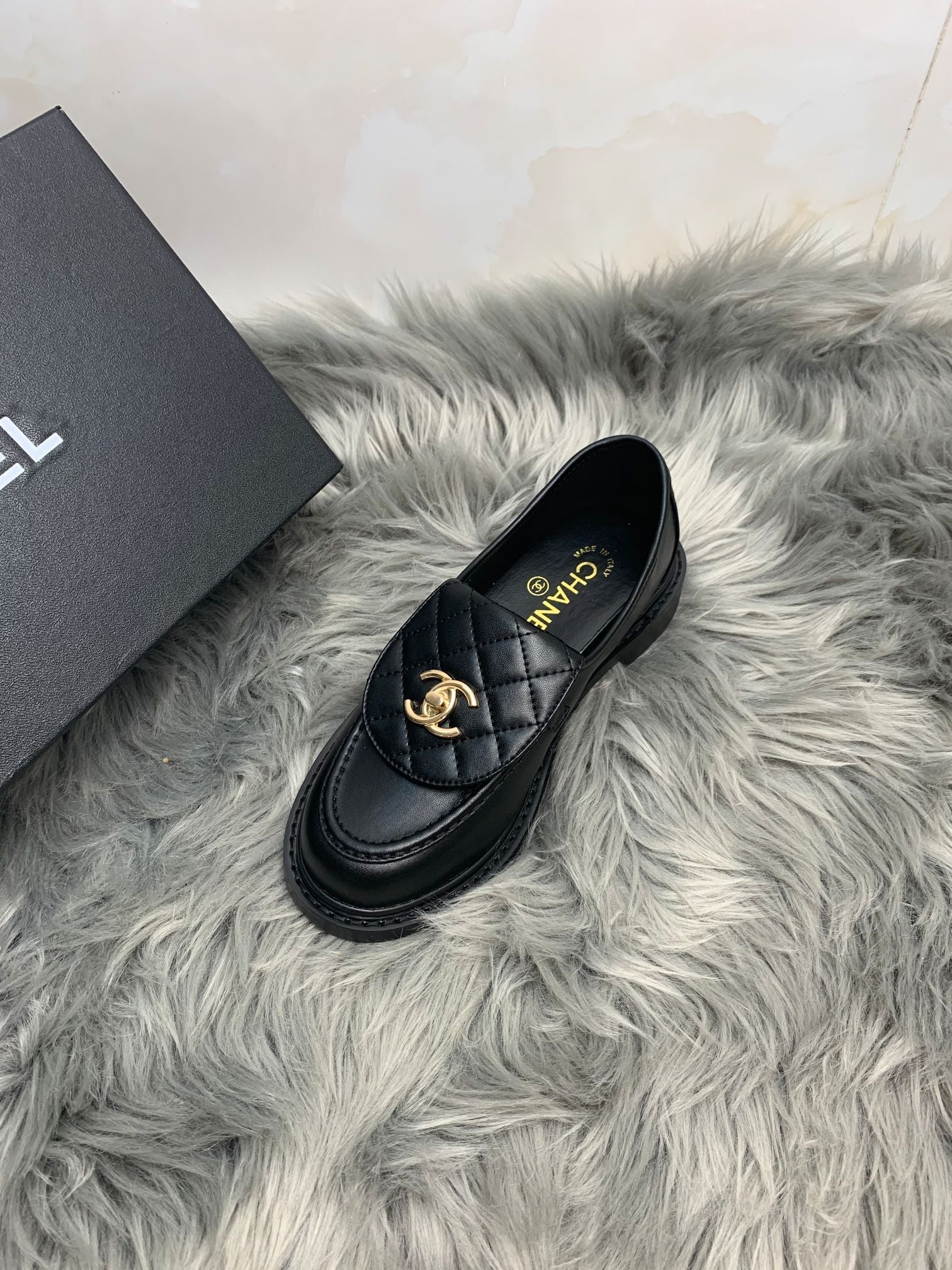 CHA* new loafers