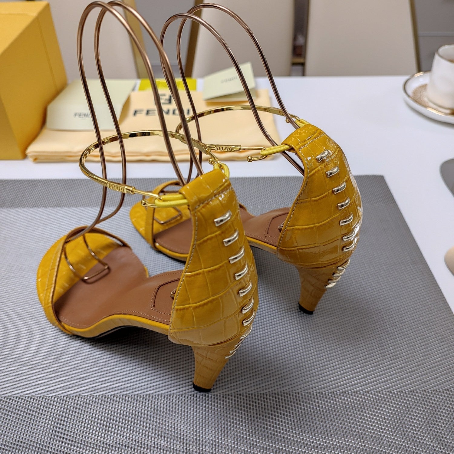 FEN* 24 new leather high heels 1:1 VIP
