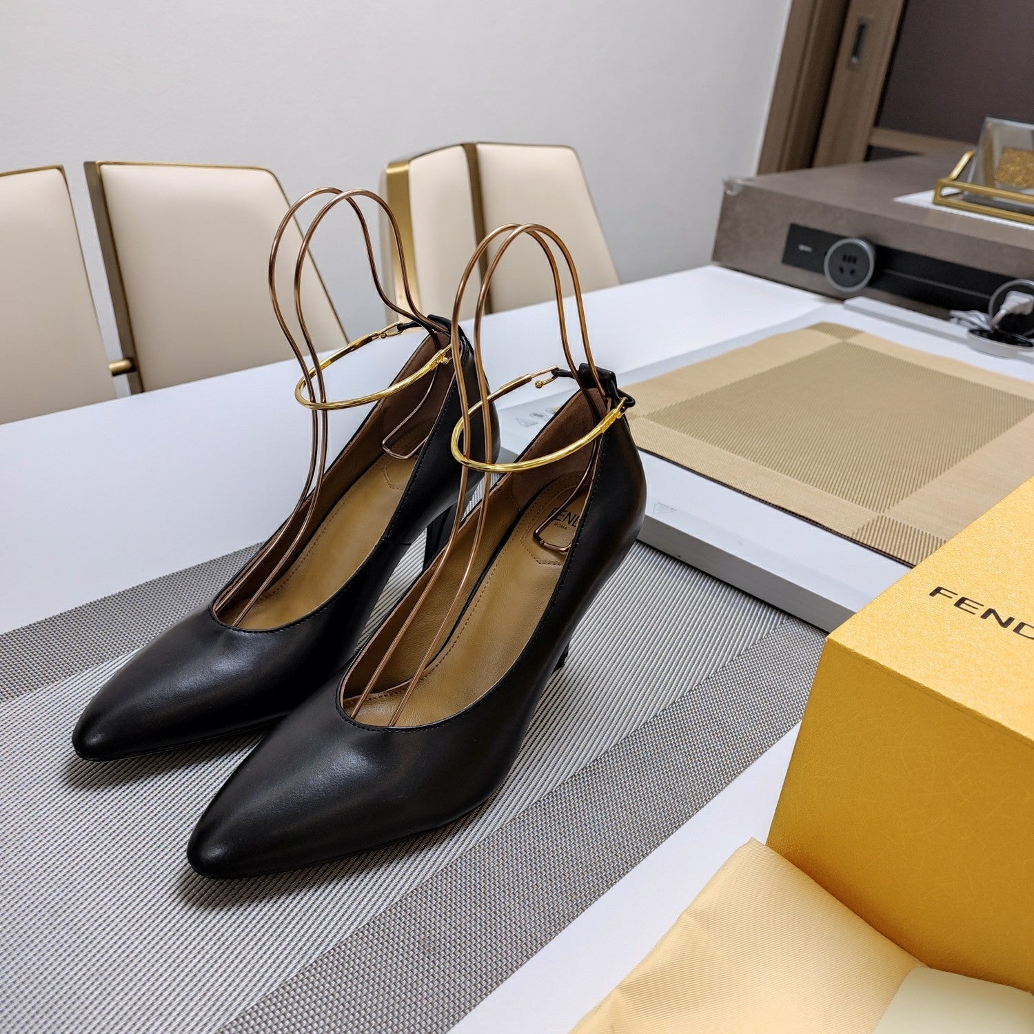 FEN* 24 new high heels 1:1 VIP