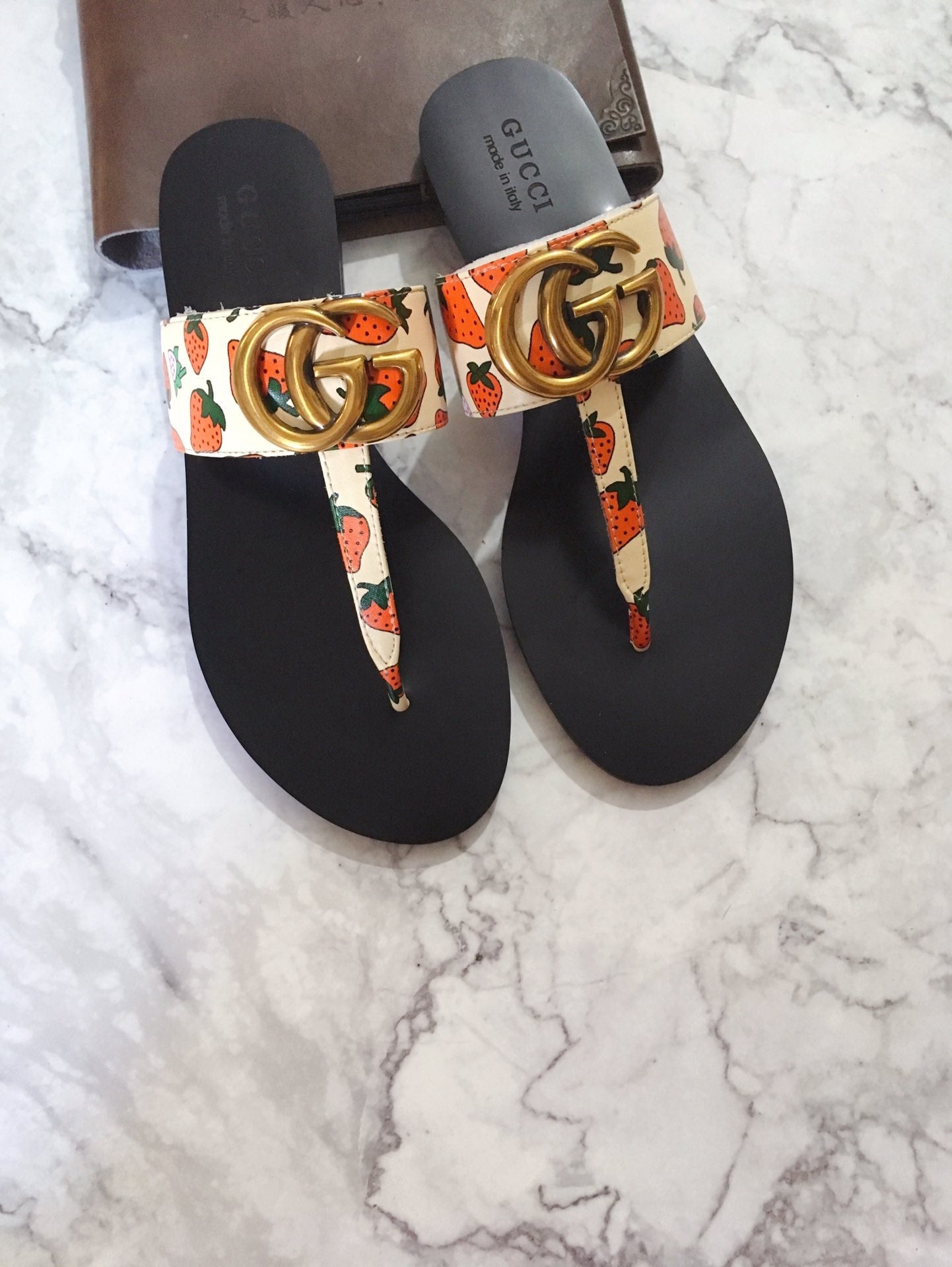 GUC* classic flats