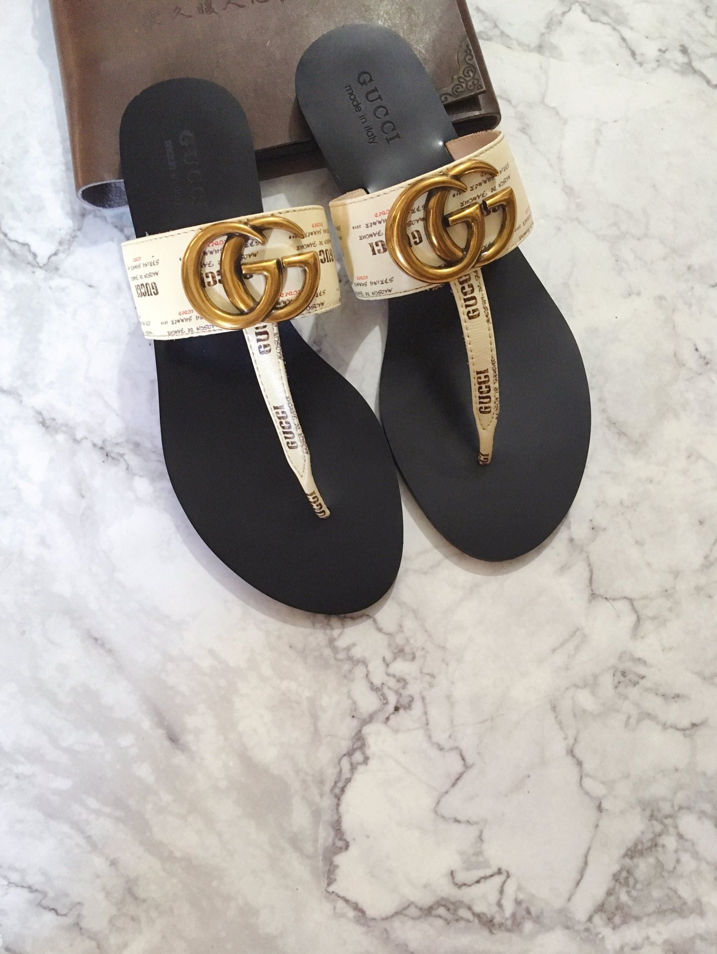 GUC* classic flats