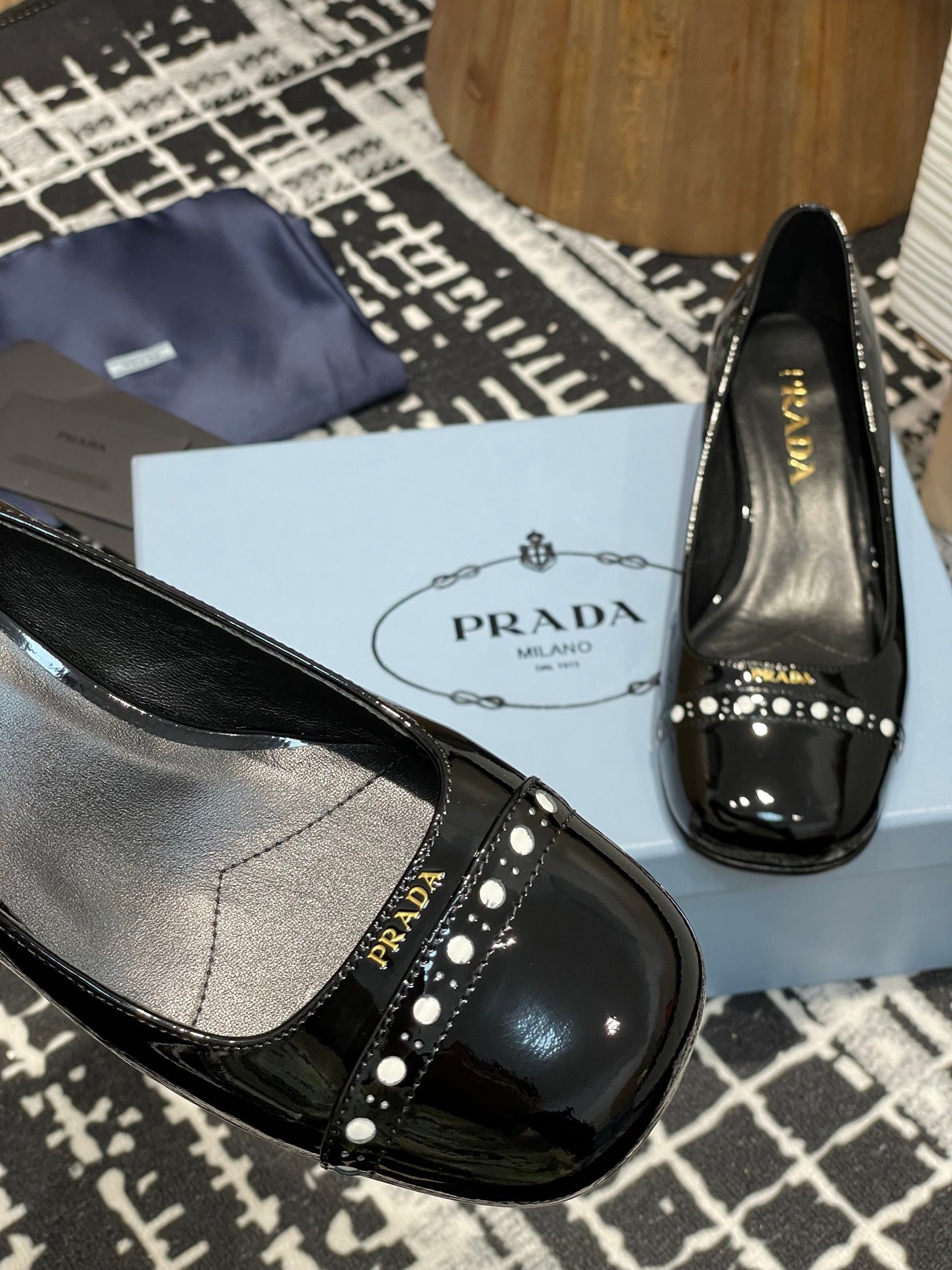PRA* 25SS thick heel shoes VIP