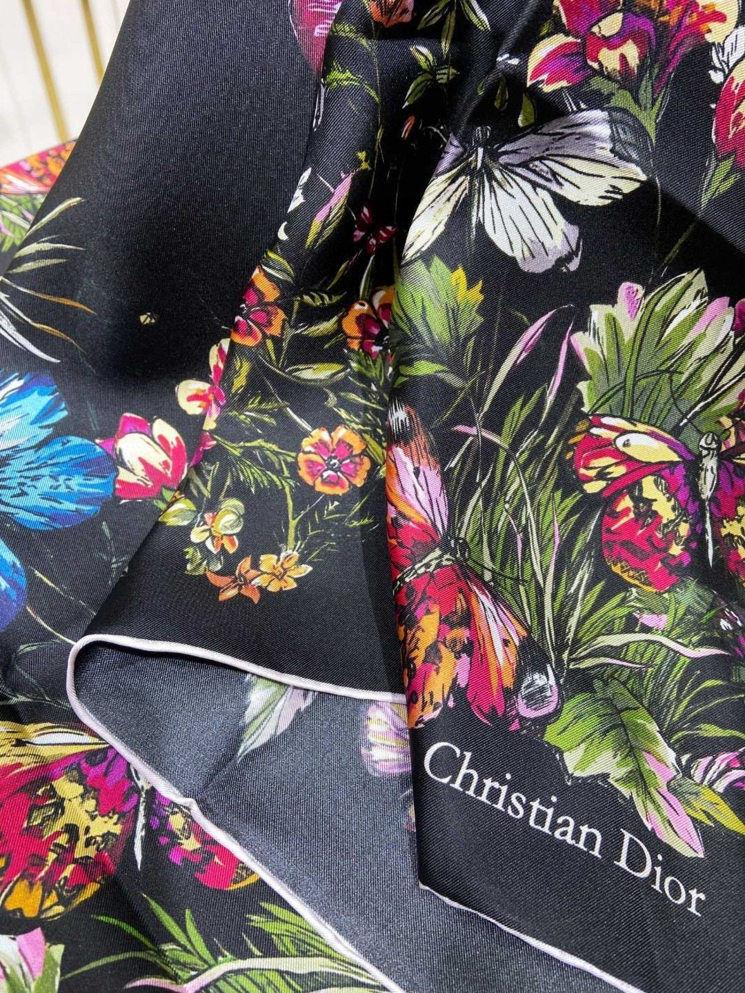 DIO*25SS scarf