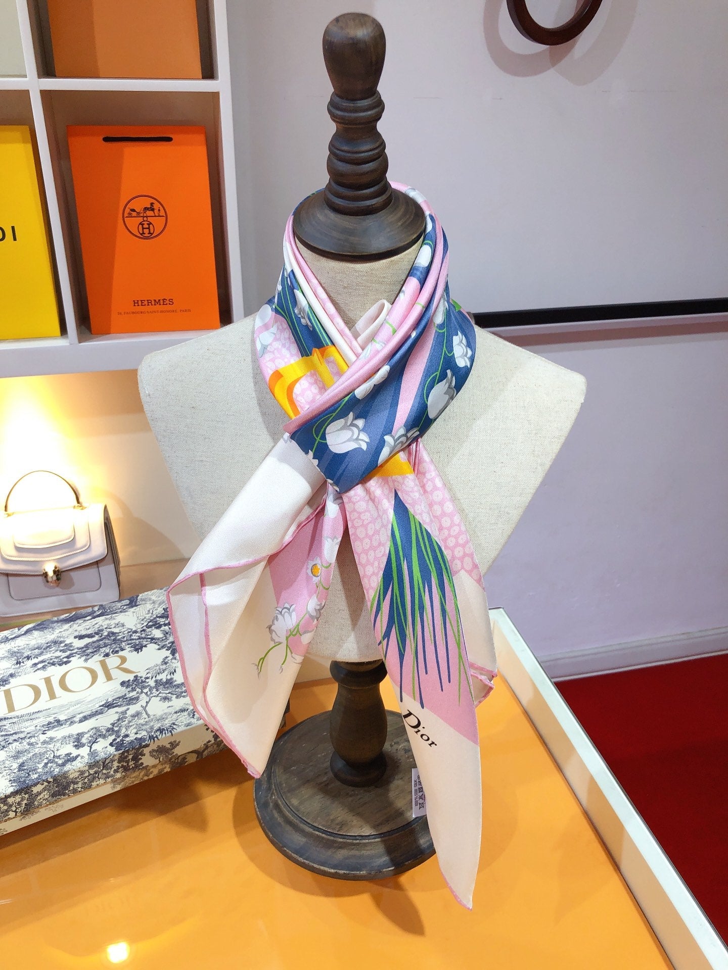 DIO* 25SS square towel