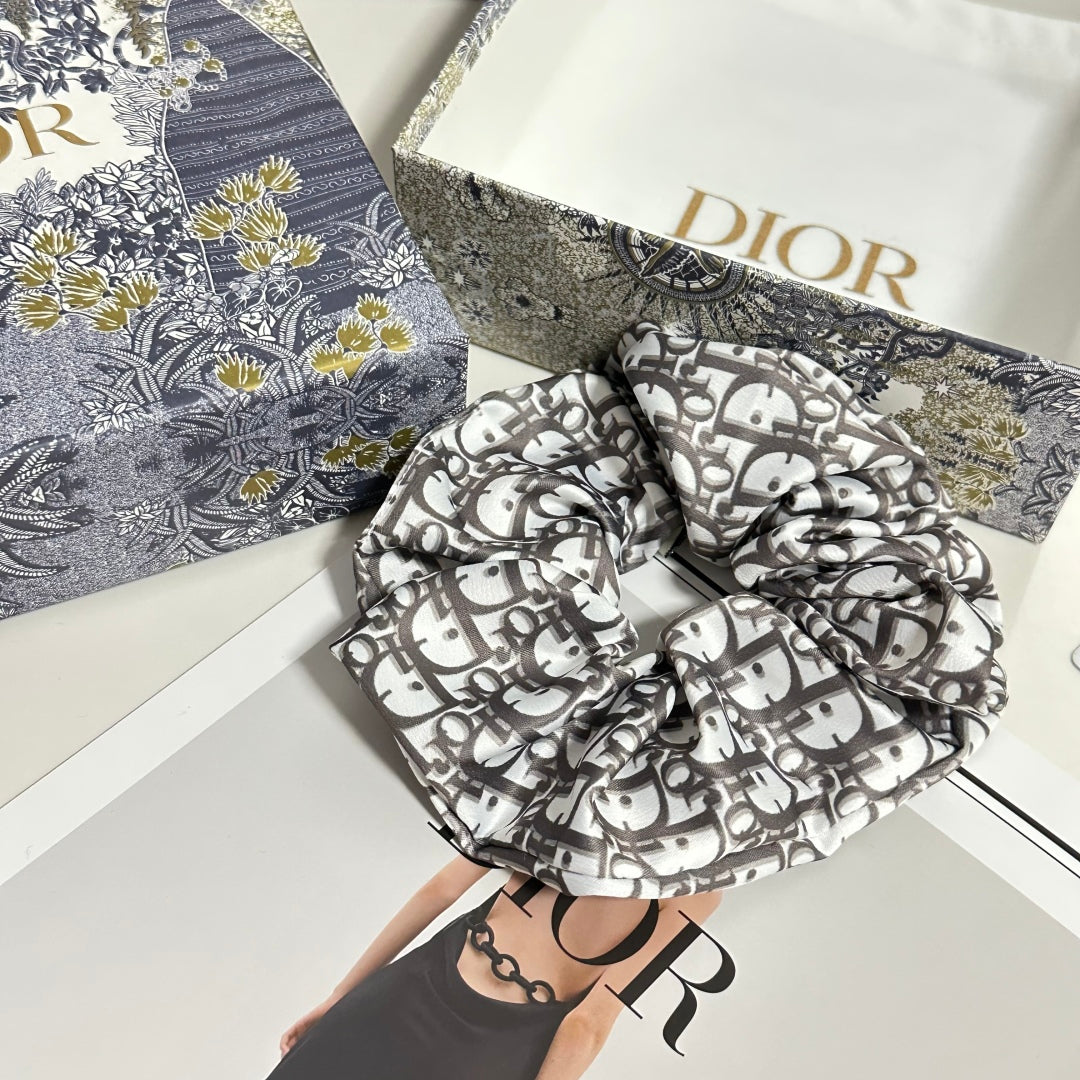 DIO* 25SS wreath