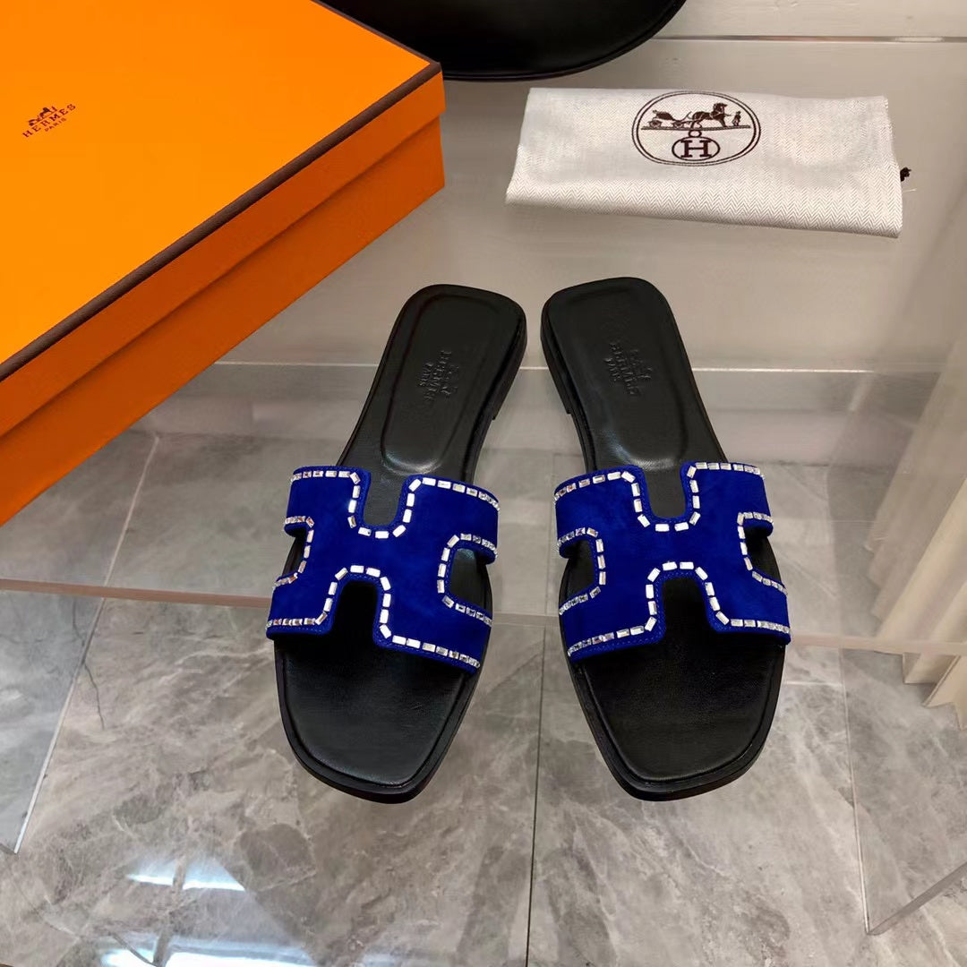 Her* 24 new slippers