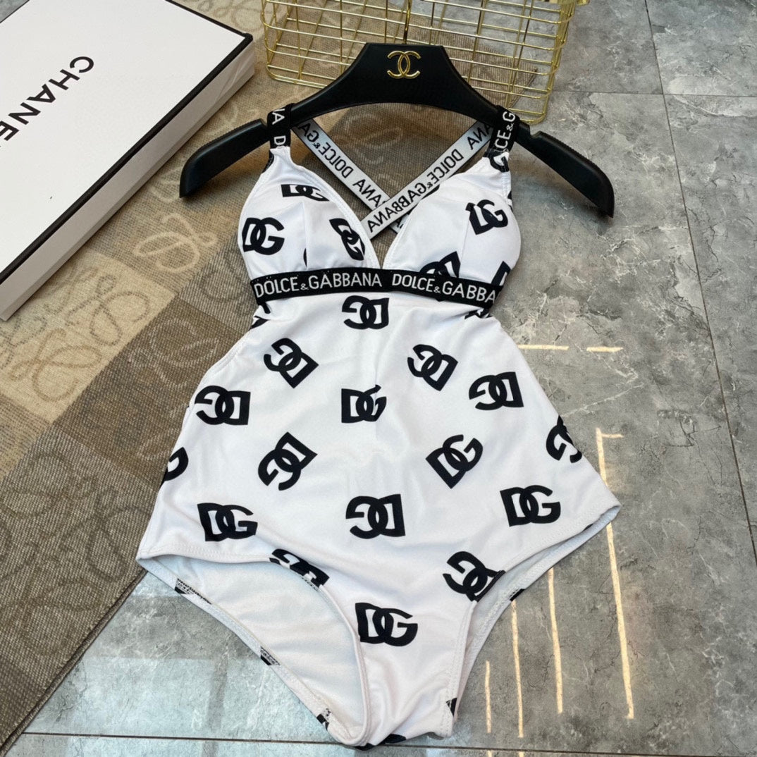 D  New Swimwear