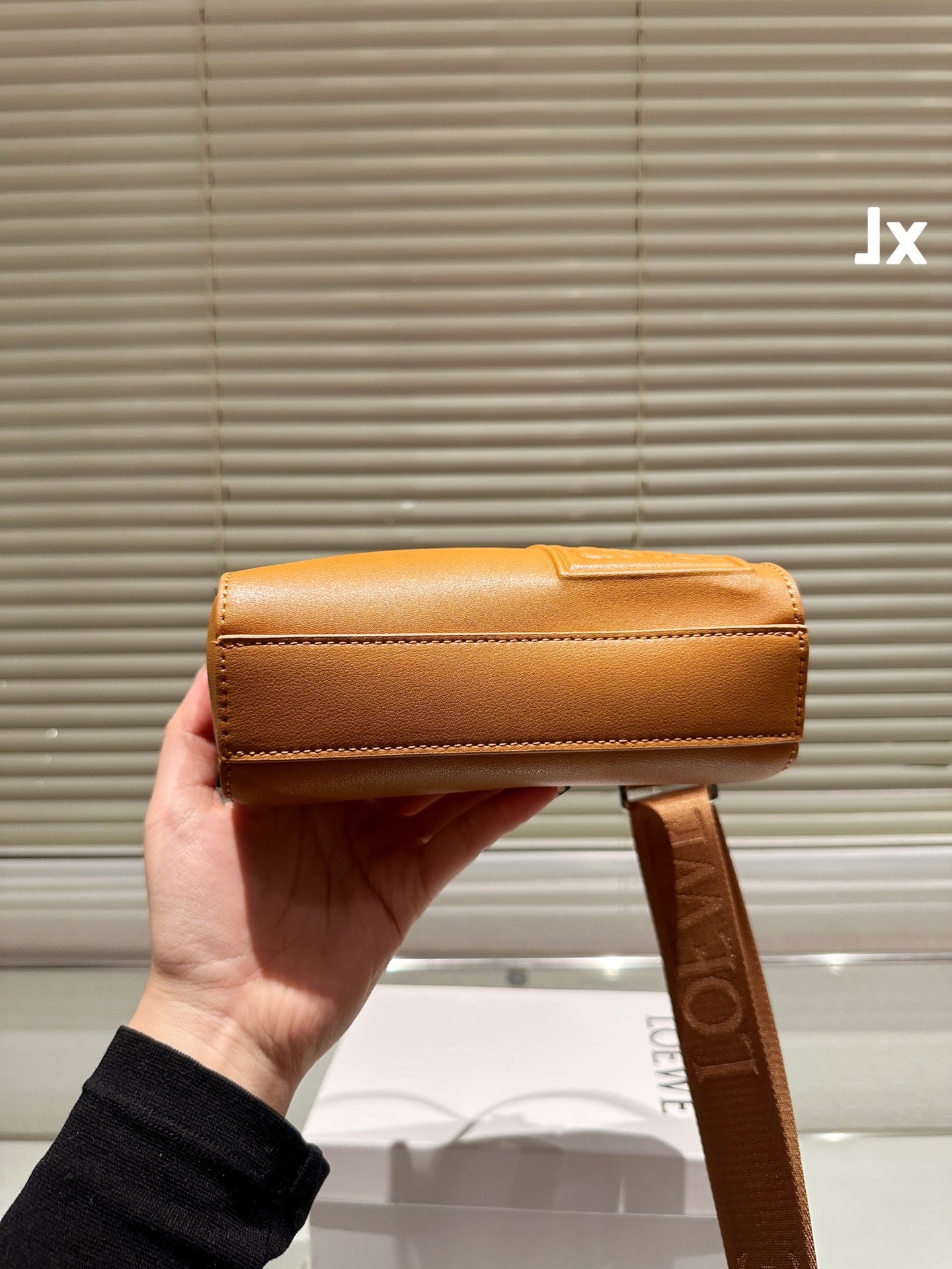 L24 new camera bag