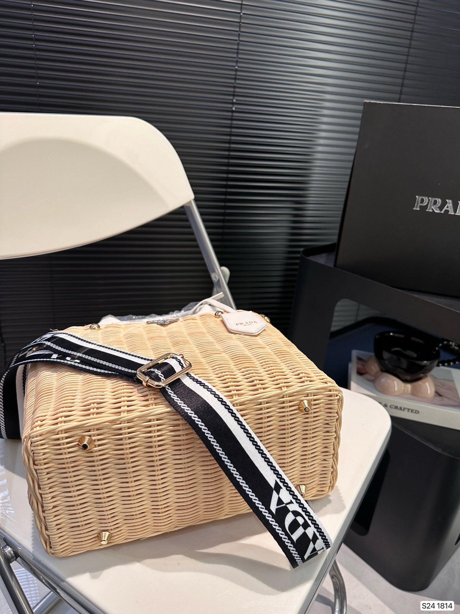 New style straw bag