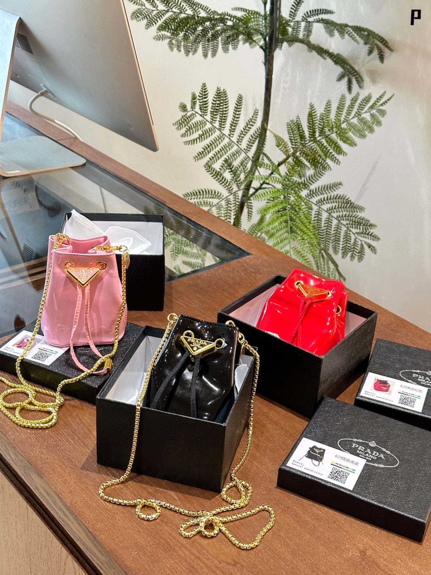 Mini P bucket bag