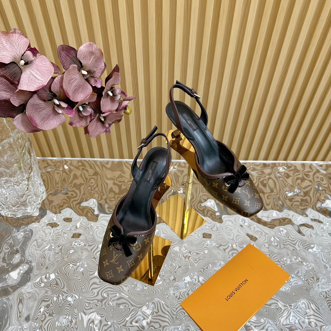 Retro literary velvet bow�cat heel sandals L*** VIP 1:1