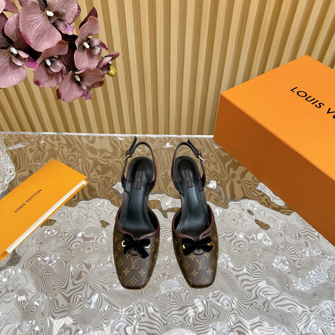 Retro literary velvet bow�cat heel sandals L*** VIP 1:1